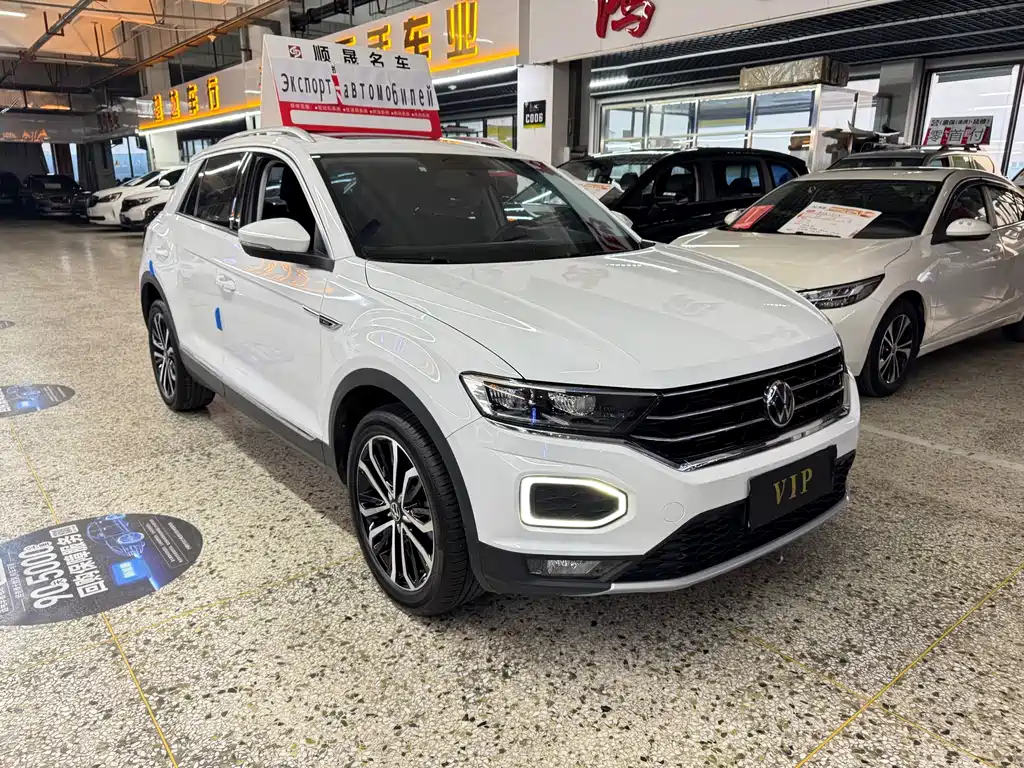 Volkswagen T-Roc 2021 Facelift 280TSI DSG 2WD Comfort & Smart Connect Edition 2022 - thumbnail 4