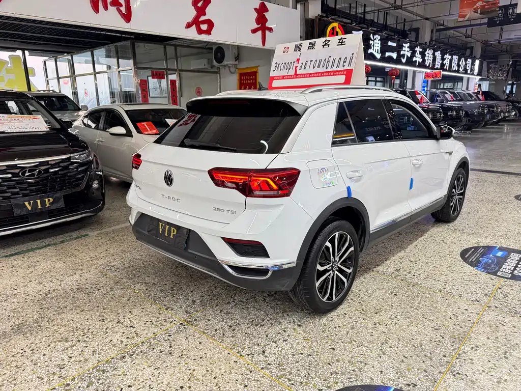 Volkswagen T-Roc 2021 Facelift 280TSI DSG 2WD Comfort & Smart Connect Edition 2022 - thumbnail 15