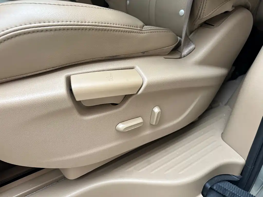 Buick Buick GL8 2018 ES 28T Luxury Model国VI 2019 - thumbnail 16