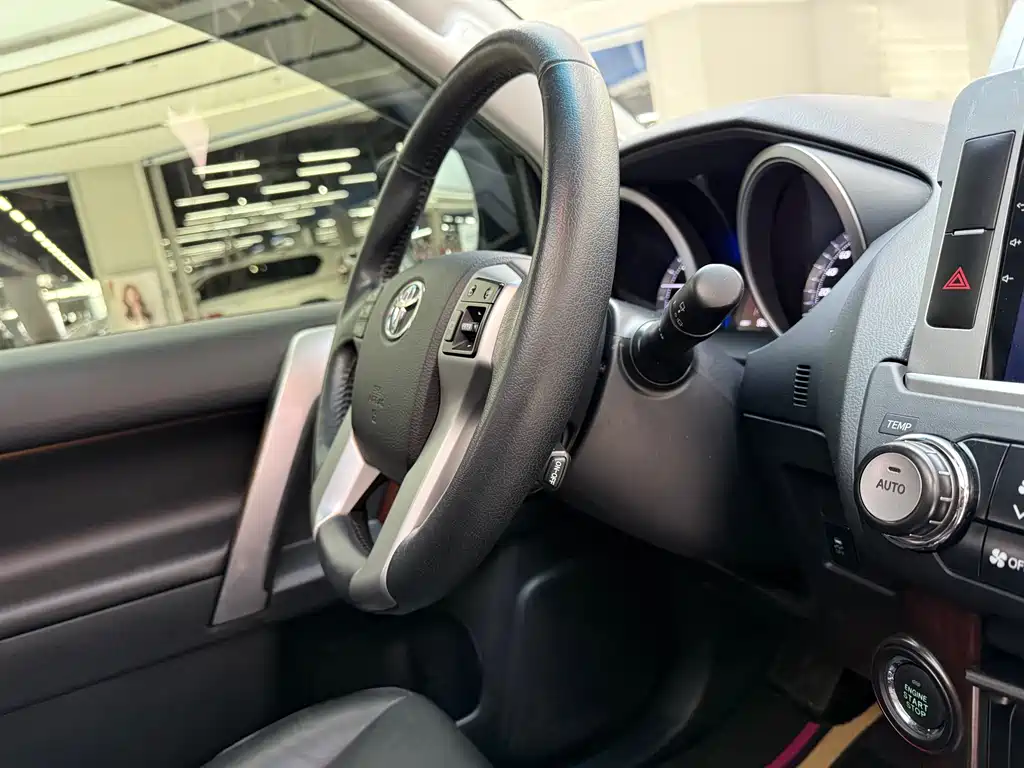 Toyota Toyota Land Cruiser Prado 2014 4.0L Automatic TX-L 2015 - thumbnail 8