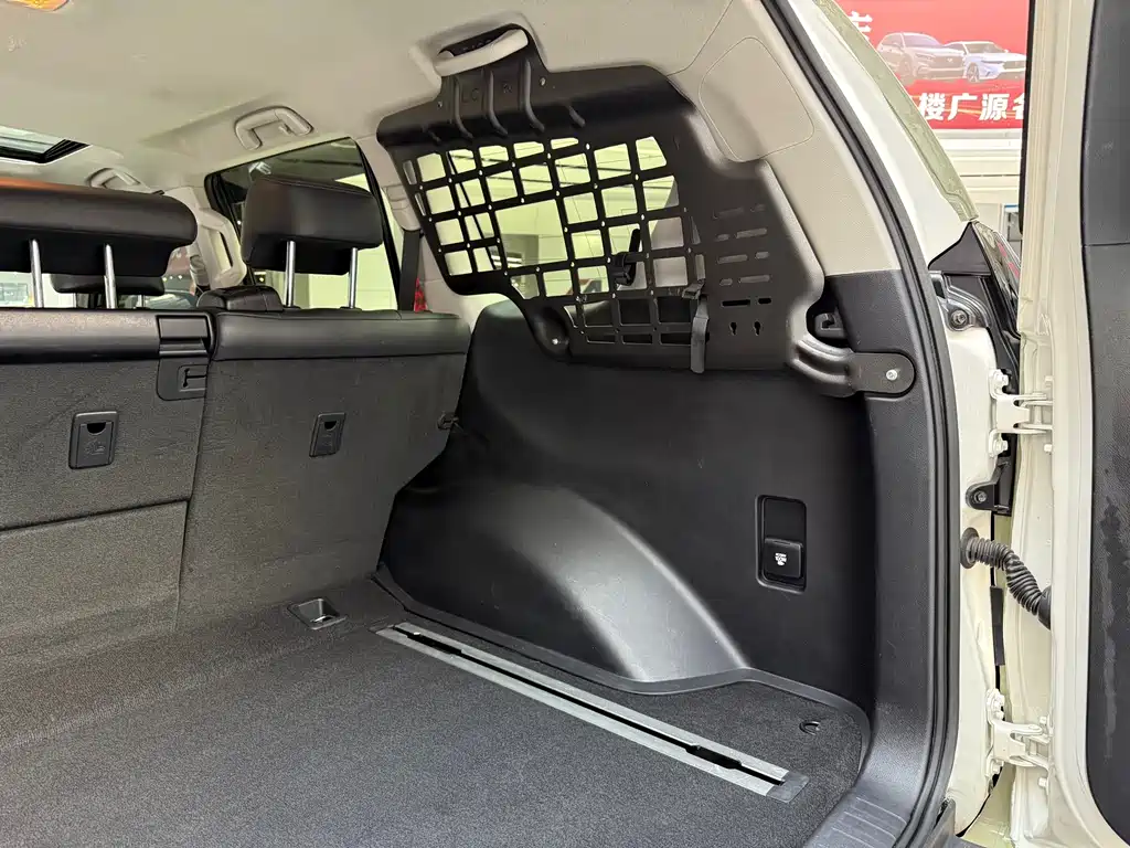 Toyota Toyota Land Cruiser Prado 2014 4.0L Automatic TX-L 2015 - thumbnail 13