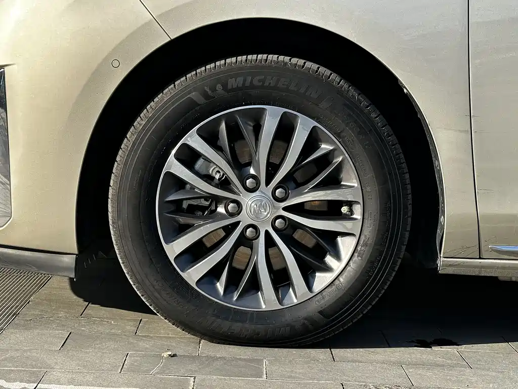 Buick Buick GL8 2023 ES Landmark Luxury Edition 2022 - thumbnail 8