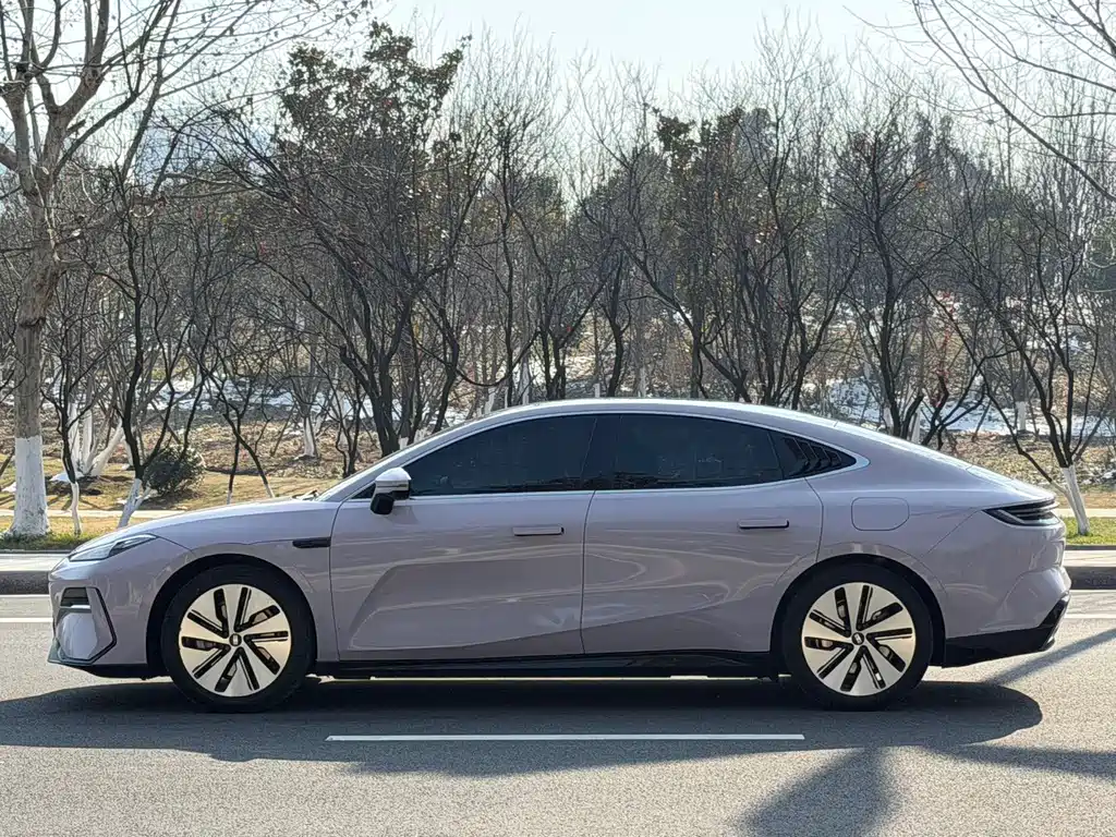 Geely Galaxy Galaxy E8 2024 550km RWD MAX 2024 - thumbnail 4