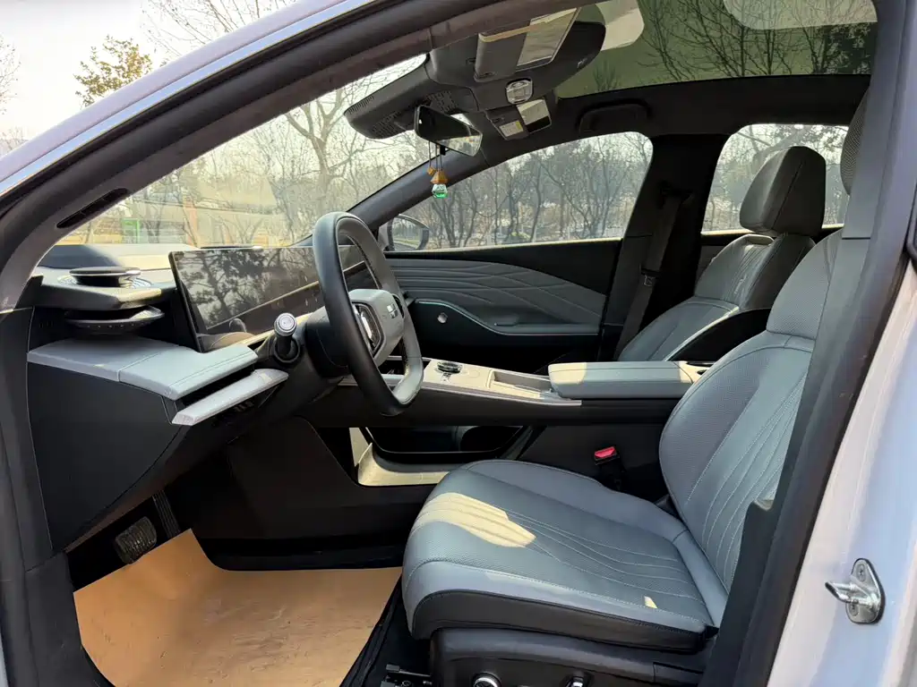 Geely Galaxy Galaxy E8 2024 550km RWD MAX 2024 - thumbnail 6