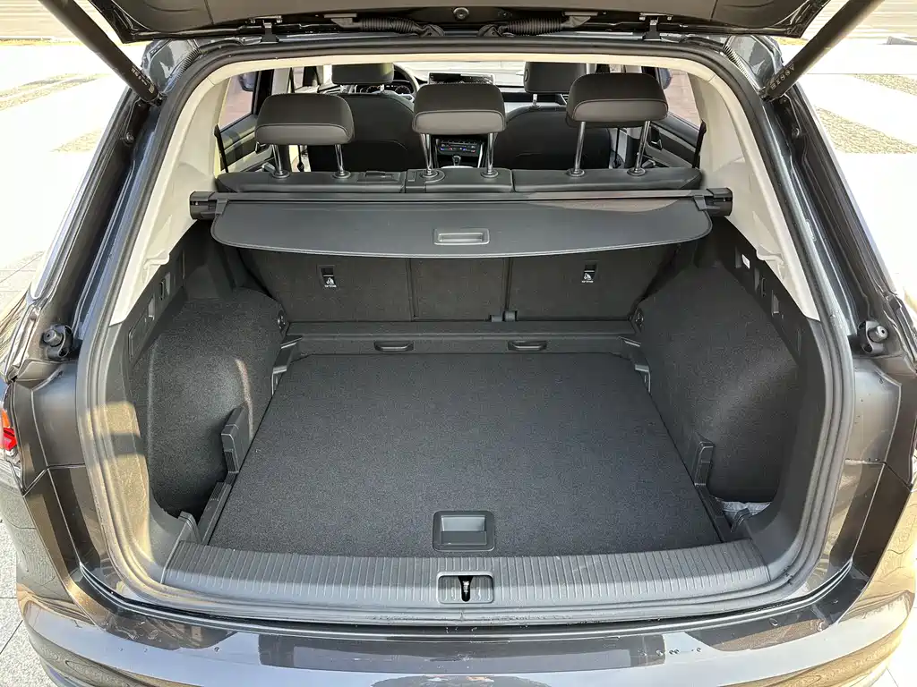 Volkswagen Tayron 2023 280TSI 2WD Luxury Plus Advanced Edition 2023 - thumbnail 24