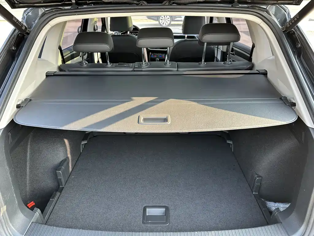 Volkswagen Tayron 2023 280TSI 2WD Luxury Plus Advanced Edition 2023 - thumbnail 25