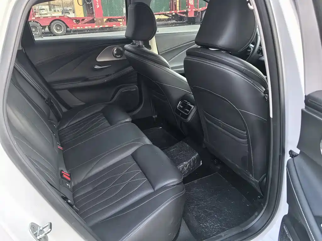 Chery Arrizo 8 2023 1.6T DCT Elegant 2023 - thumbnail 11