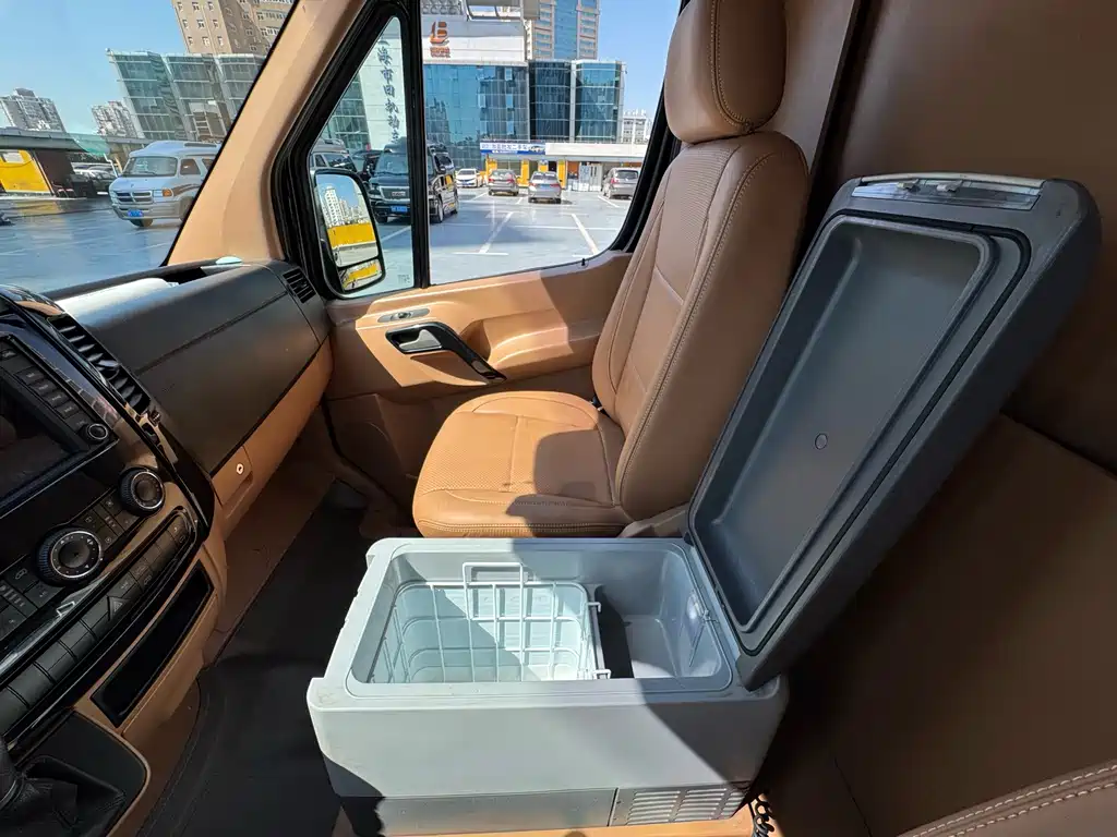 Mercedes-Benz Mercedes-Benz Sprinter 2015 3.5L Automatic 2017 - thumbnail 26
