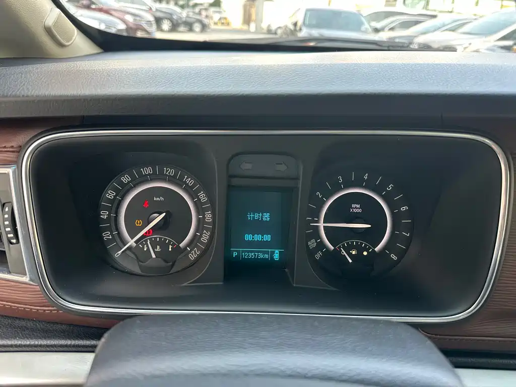 Buick Buick GL8 2018 28T Comfort Edition China VI 2019 - thumbnail 24
