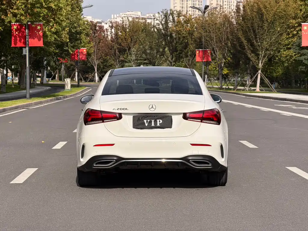 Mercedes-Benz Mercedes-Benz A-Class 2023 A 200 L Fashion Edition 2023 - thumbnail 14