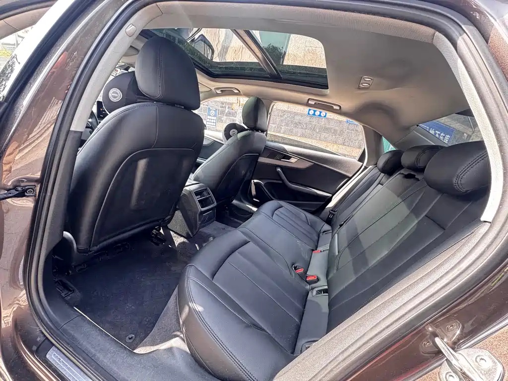 Audi Audi A4L 2019 40 TFSI Progressive Model VI 2019 - thumbnail 8