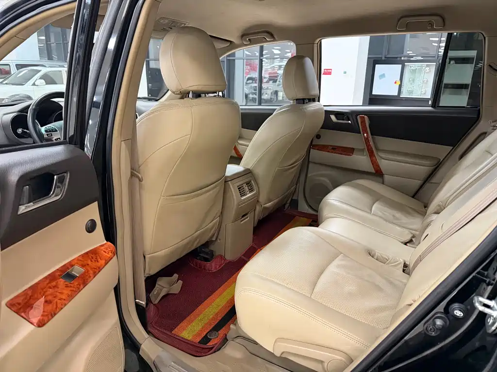 Toyota Toyota Highlander 2011 2.7L 2WD 5-seater Premium Edition 2011 - thumbnail 8