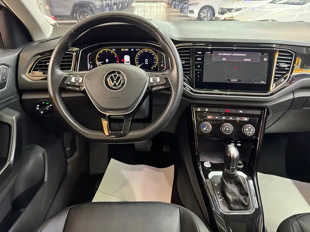 Volkswagen T-Roc 2022 280TSI DSG Front-Wheel Drive Comfort Plus 2022 - thumbnail 7