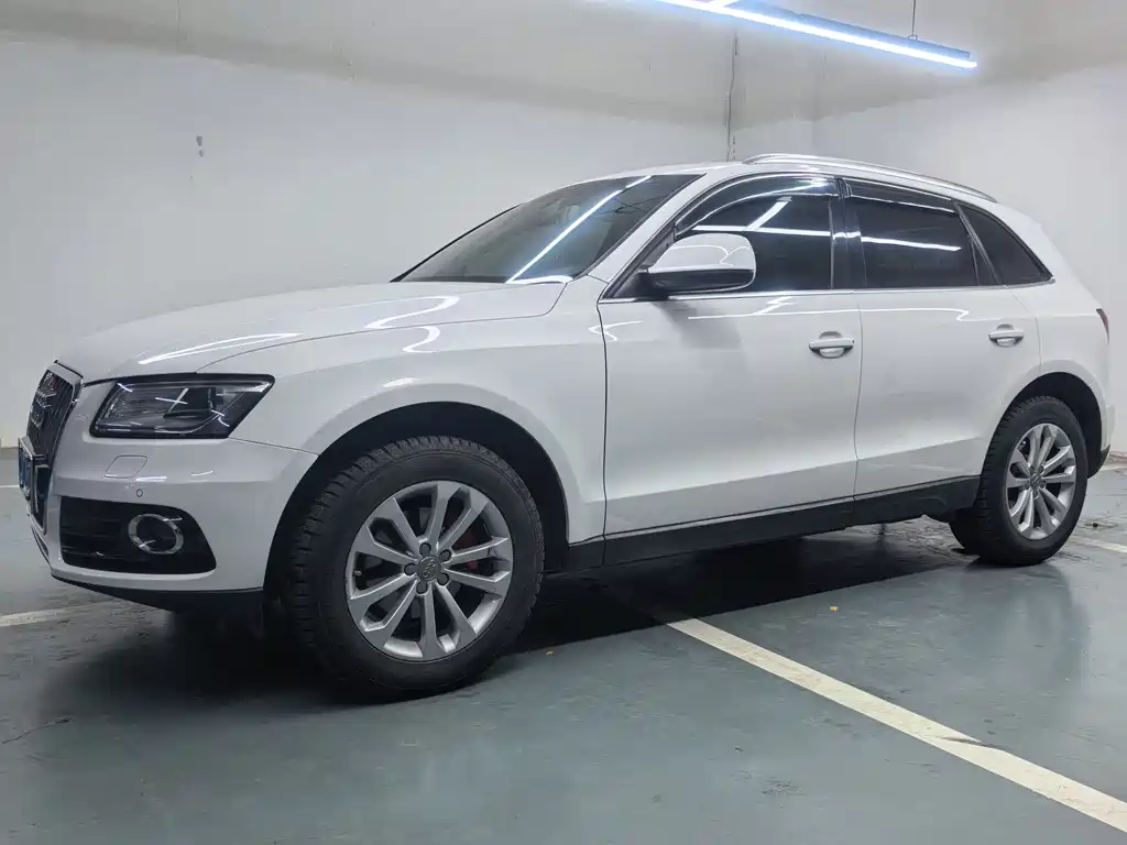 Audi Audi Q5 2013 40 TFSI Technology Package 2014 - thumbnail 2