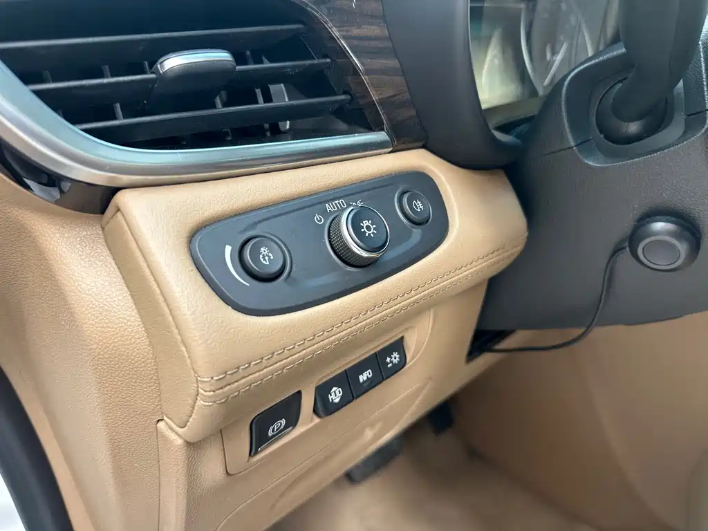 Buick Buick GL8 2018 ES 28T Flagship Model China VI 2019 - thumbnail 25