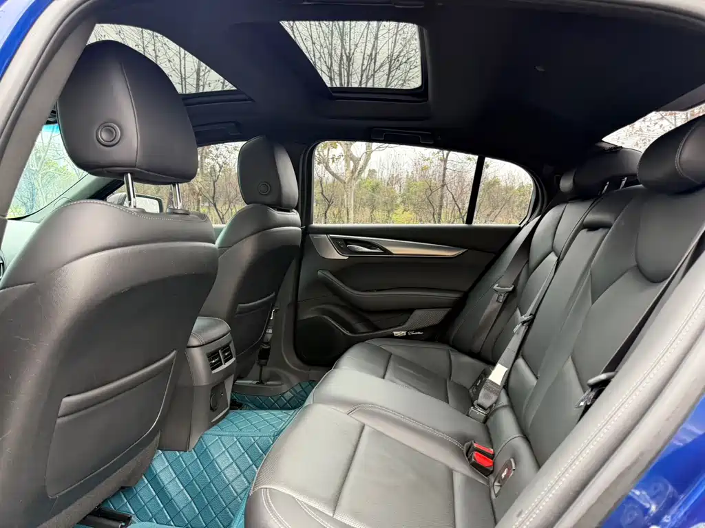 Cadillac Cadillac CT5 2023 28T Luxury 2023 - thumbnail 6