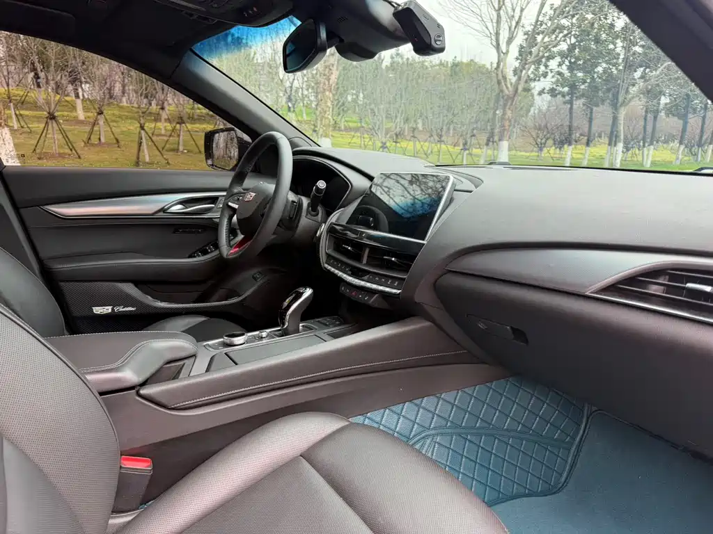 Cadillac Cadillac CT5 2023 28T Luxury 2023 - thumbnail 8