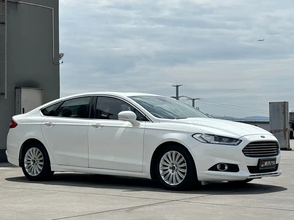 Ford Ford Mondeo 2013 2.0L GTDi200 Fashion Edition 2016 - thumbnail 3