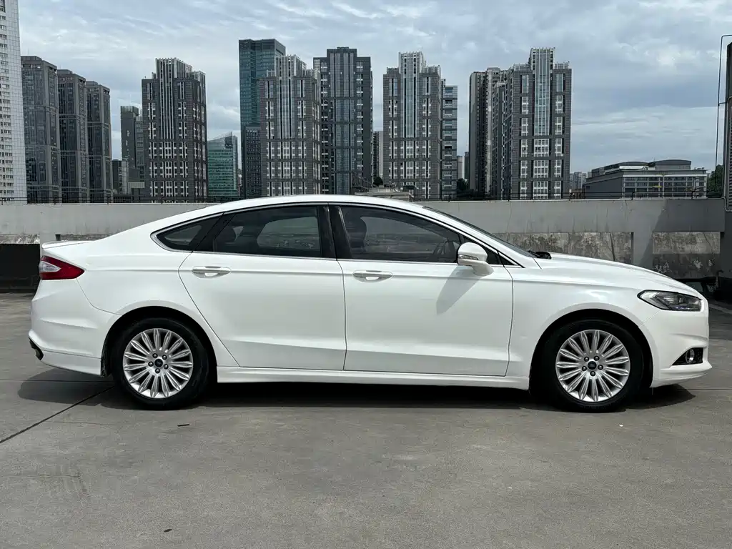 Ford Ford Mondeo 2013 2.0L GTDi200 Fashion Edition 2016 - thumbnail 4
