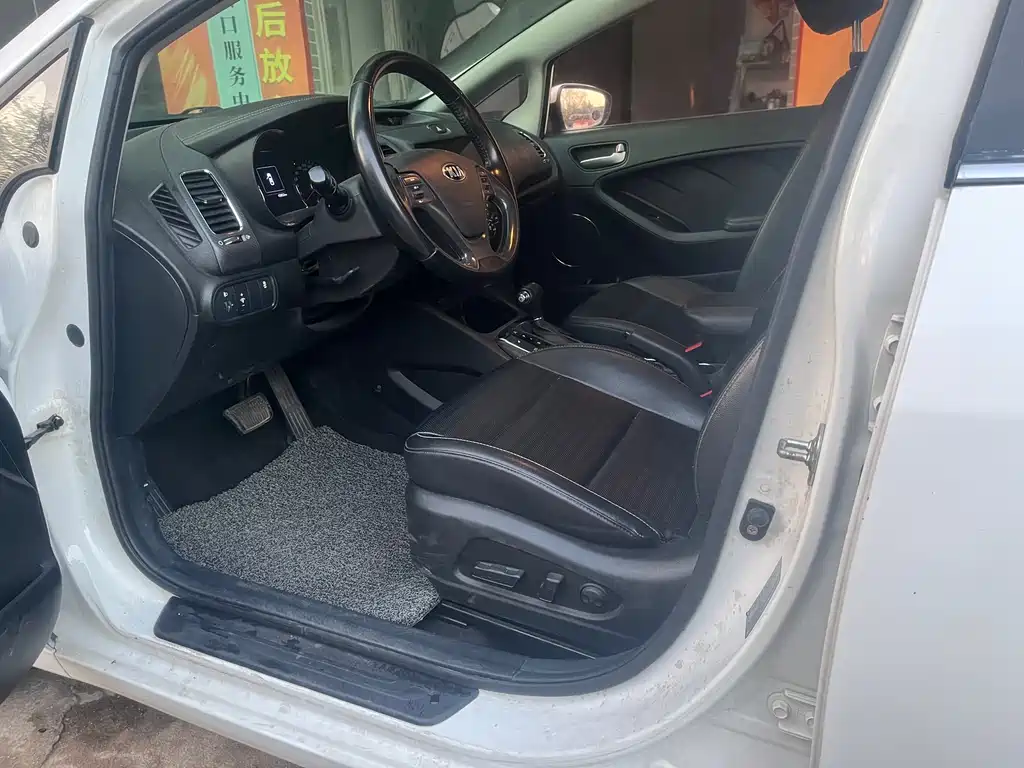 Kia Kia K3 2016 1.6L Automatic DLX 2018 - thumbnail 6