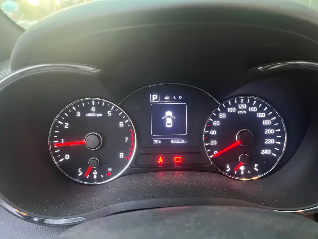 Kia Kia K3 2016 1.6L Automatic DLX 2018 - thumbnail 10
