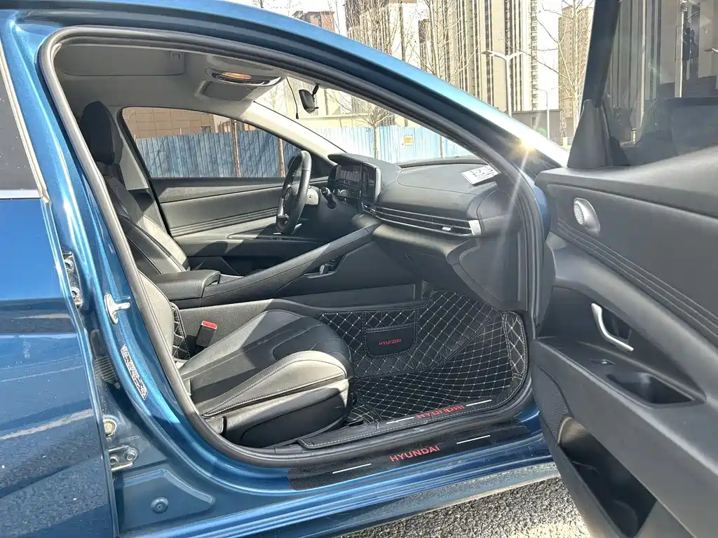 Hyundai Hyundai Elantra 2021 1.5L CVT GLS Premium Edition 2021 - thumbnail 3