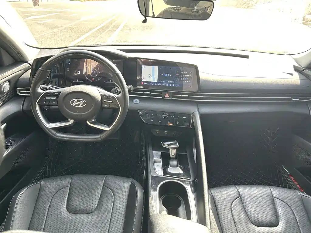 Hyundai Hyundai Elantra 2021 1.5L CVT GLS Premium Edition 2021 - thumbnail 7