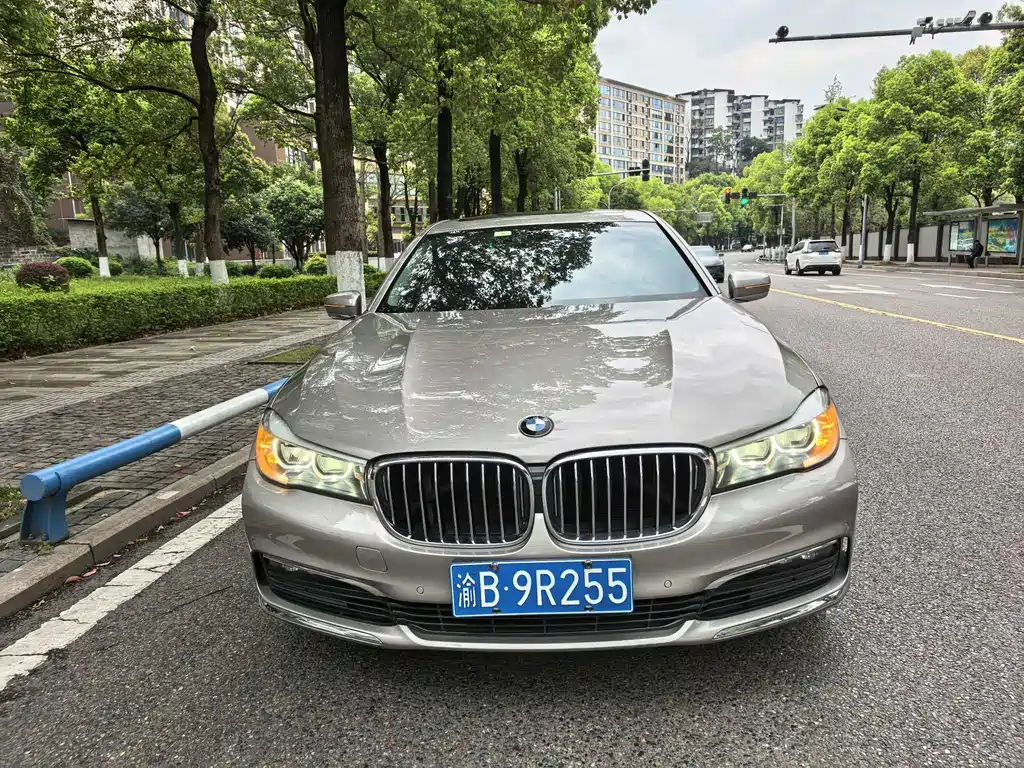BMW BMW 7 Series 2016 730Li Leading Edition 2017 - thumbnail 2