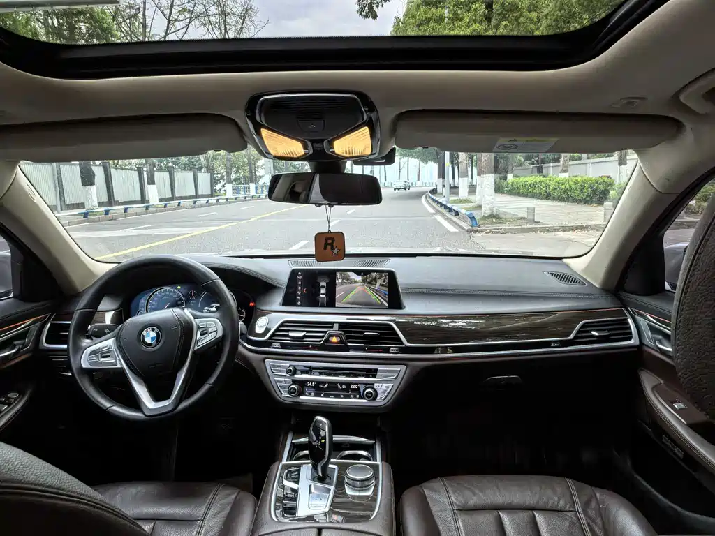 BMW BMW 7 Series 2016 730Li Leading Edition 2017 - thumbnail 5