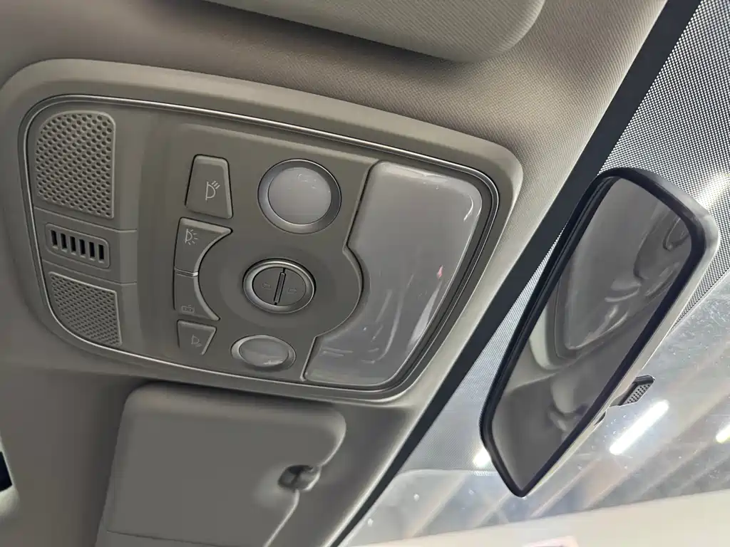 Haval Haval M6 2021 PLUS 1.5T DCT Elite Intelligent Connectivity Model 2021 - thumbnail 24