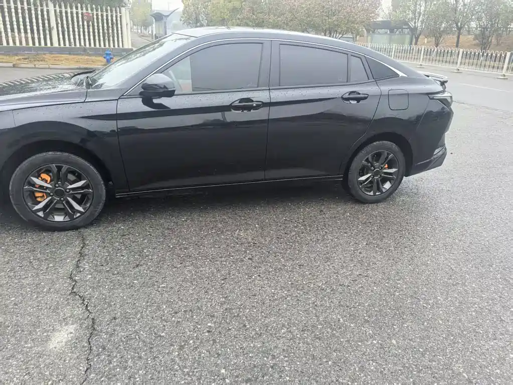 Dongfeng Fengshen Yi Xuan 2023 1.5L Automatic Glory Edition 2023 - thumbnail 5