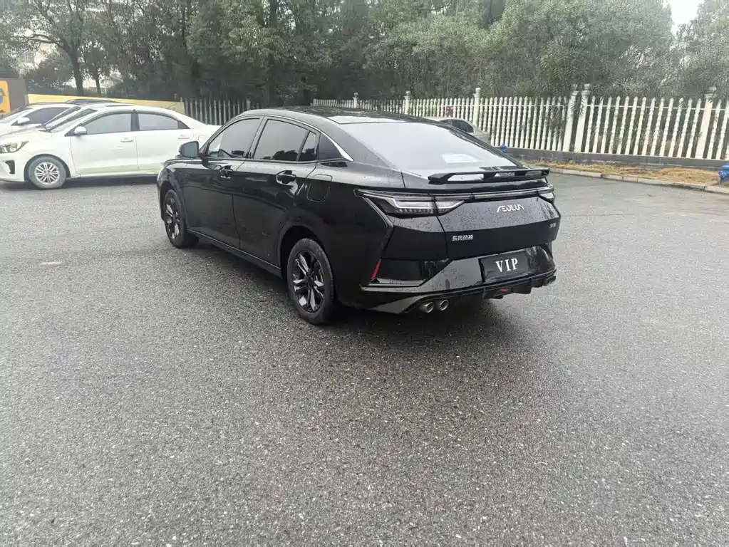 Dongfeng Fengshen Yi Xuan 2023 1.5L Automatic Glory Edition 2023 - thumbnail 6