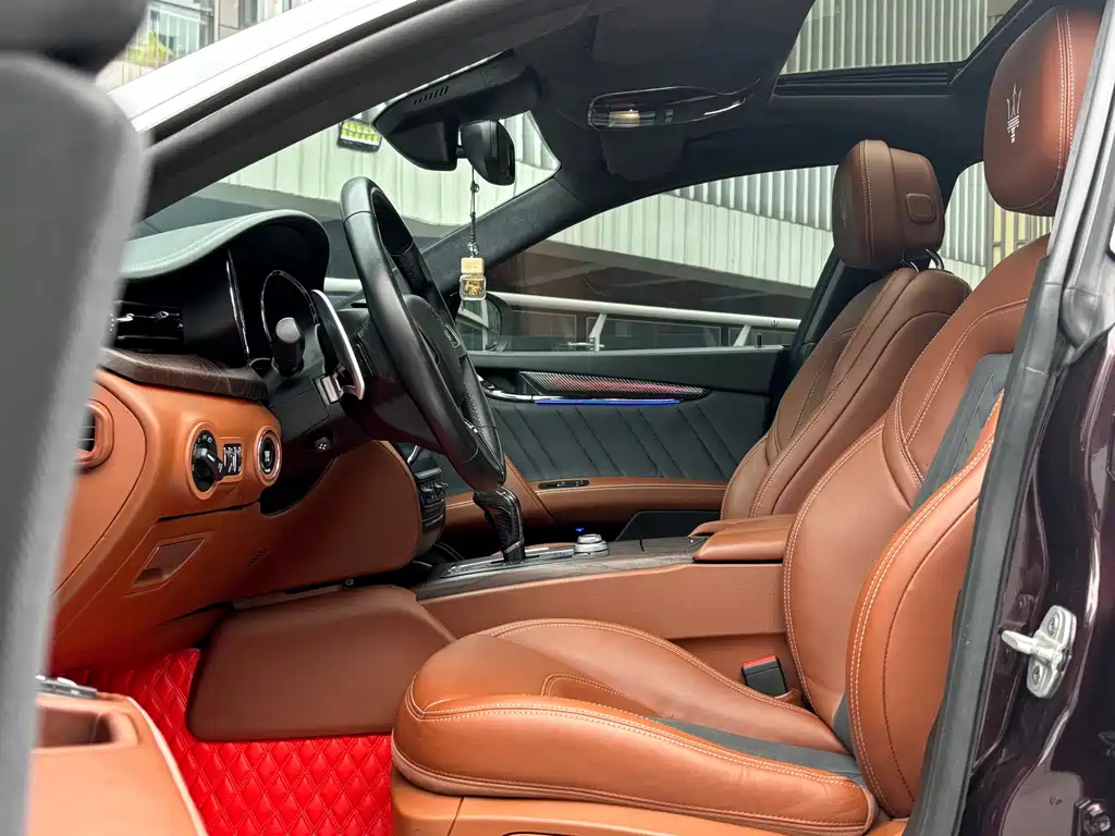 Maserati Chrysler 300C 2015 3.0T Standard Edition 2016 - thumbnail 9