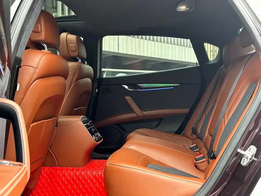 Maserati Chrysler 300C 2015 3.0T Standard Edition 2016 - thumbnail 10