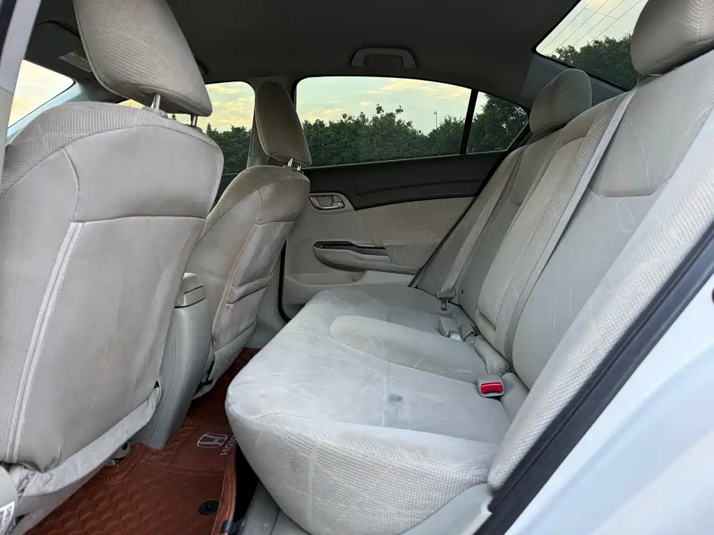 Honda Honda Civic 2013 10th Anniversary 1.8L Automatic Comfort Edition 2014 - thumbnail 6