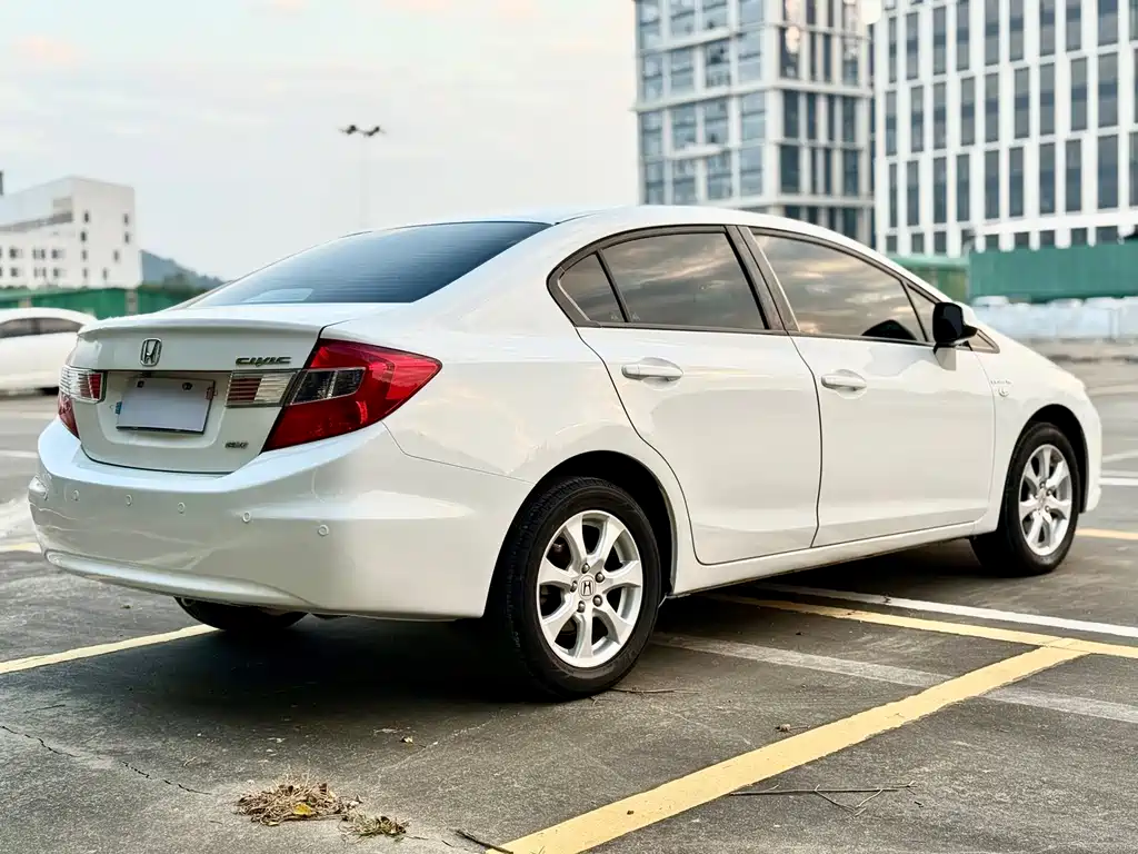 Honda Honda Civic 2013 10th Anniversary 1.8L Automatic Comfort Edition 2014 - thumbnail 7