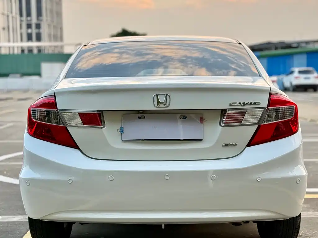 Honda Honda Civic 2013 10th Anniversary 1.8L Automatic Comfort Edition 2014 - thumbnail 8