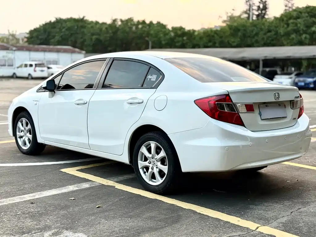 Honda Honda Civic 2013 10th Anniversary 1.8L Automatic Comfort Edition 2014 - thumbnail 9