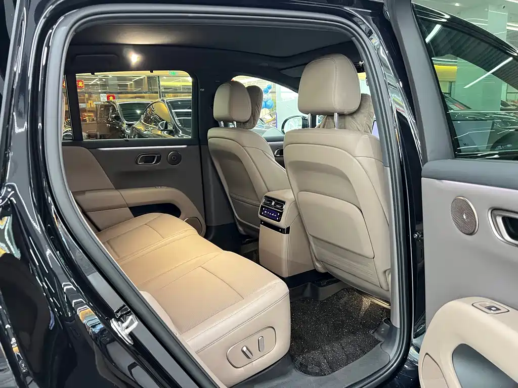 Li Auto Li Auto i6 2025 Standard Edition AWD 2025 - thumbnail 9