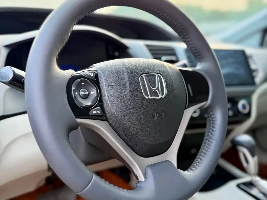 Honda Honda Civic 2013 10th Anniversary 1.8L Automatic Comfort Edition 2014 - thumbnail 13