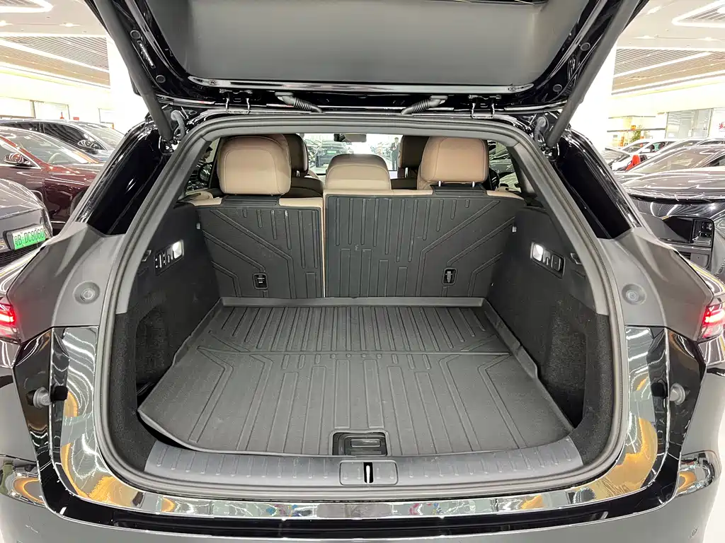Li Auto Li Auto i6 2025 Standard Edition AWD 2025 - thumbnail 13