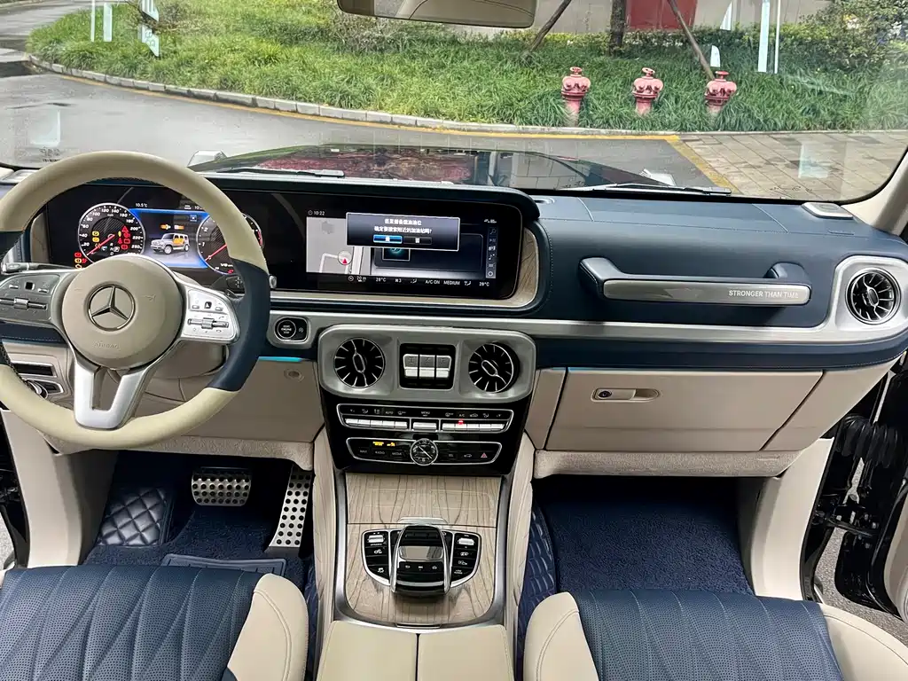 Mercedes-Benz Mercedes-Benz G-Class 2020 G 500 Time Capsule Special Edition 2020 - thumbnail 24