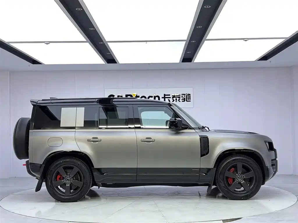 Land Rover Land Rover Defender 2025 110 3.0T P400 X 2024 - thumbnail 6