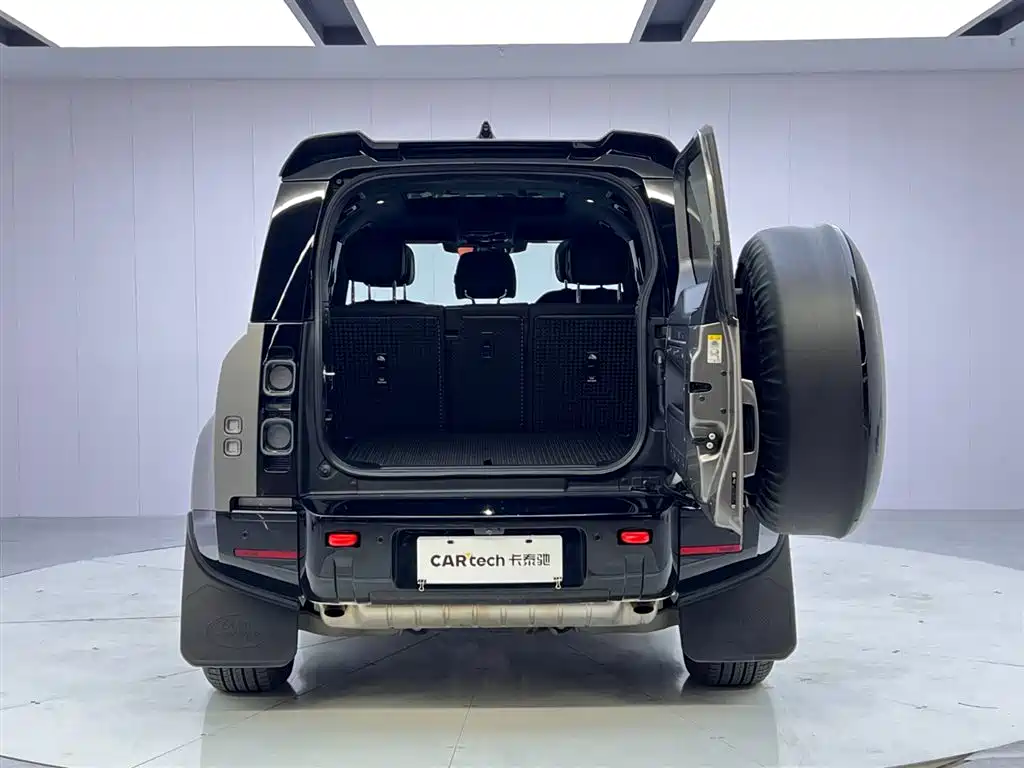 Land Rover Land Rover Defender 2025 110 3.0T P400 X 2024 - thumbnail 9