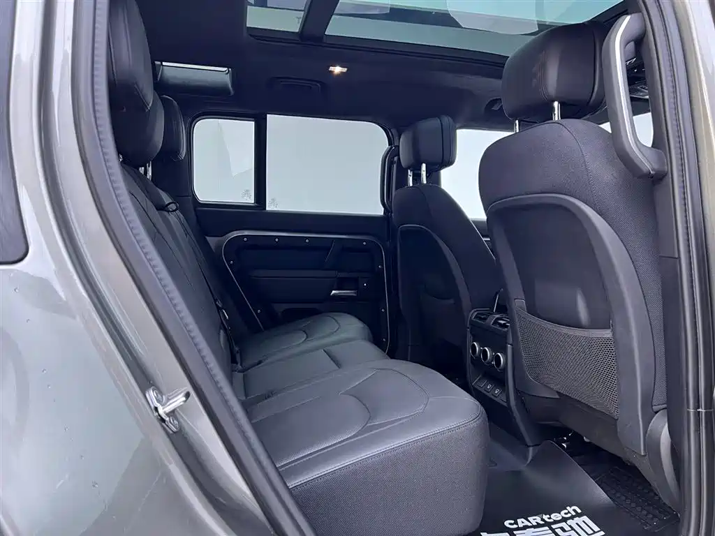 Land Rover Land Rover Defender 2025 110 3.0T P400 X 2024 - thumbnail 22