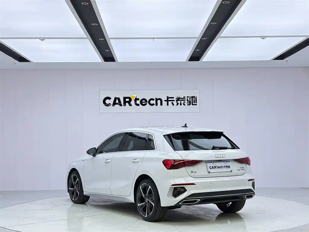 Audi Audi A3 Sportback 35 TFSI 2024 Fashion Sport Edition 2024 - thumbnail 3