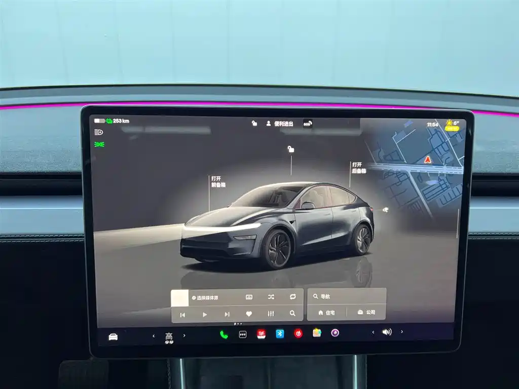Tesla Model Y 2025 Long Range AWD First Edition 2025 - thumbnail 24