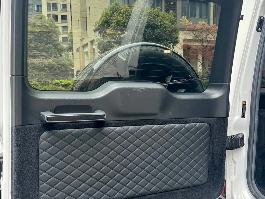 Mercedes-Benz Mercedes-Benz G-Class AMG 2021 AMG G 63 2021 - thumbnail 23