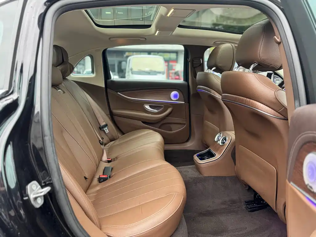 Mercedes-Benz Mercedes-Benz E-Class 2022 E 300 L Sport Fashion Edition 2022 - thumbnail 12