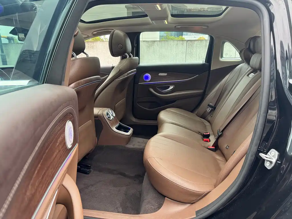 Mercedes-Benz Mercedes-Benz E-Class 2022 E 300 L Sport Fashion Edition 2022 - thumbnail 13